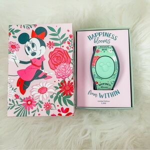 Walt Disney World Parks Magicband 2019 flower and garden festival BNWT